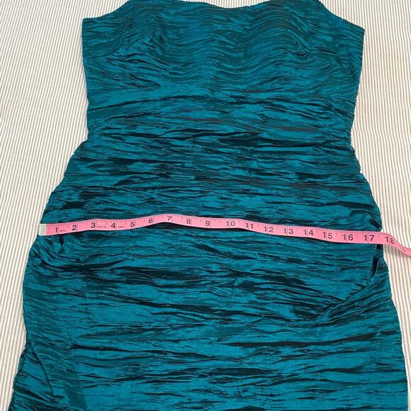 NWT Alex Evening Fitted Satin Ruched Crinkle Mini Dress size 12 - Picture 5 of 12